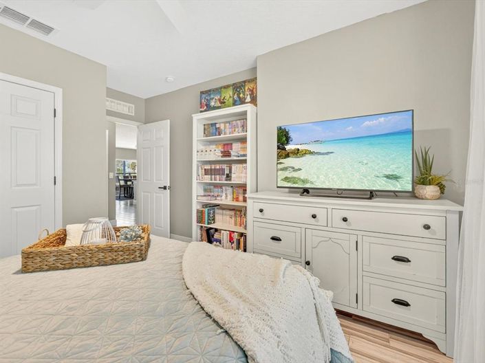 Image No.27-5 Bed Property for sale