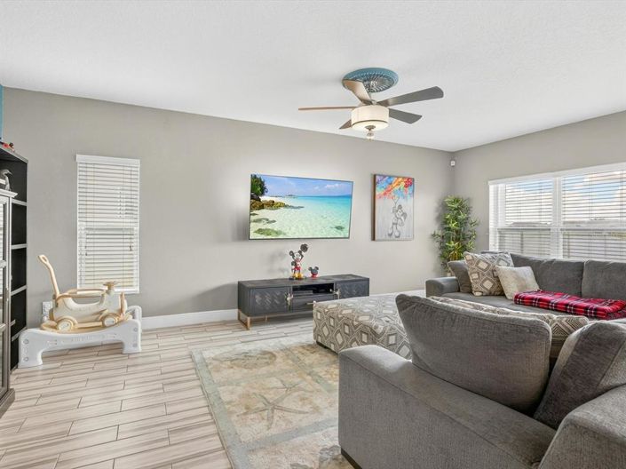 Image No.4-5 Bed Property for sale