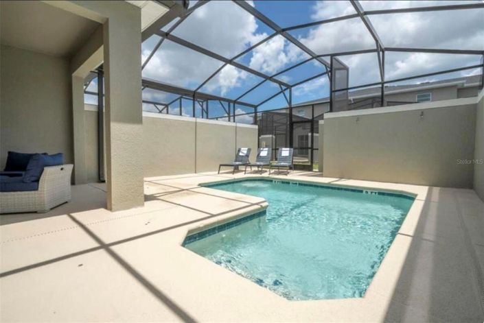 Image No.22-4 Bed Townhouse for sale