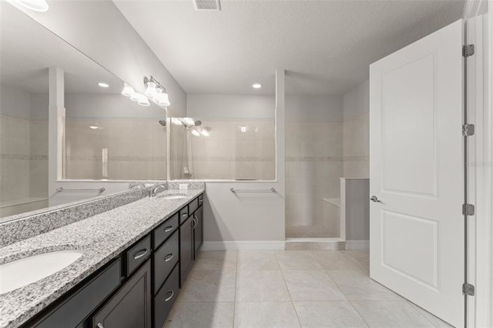 Image No.26-4 Bed Property for sale