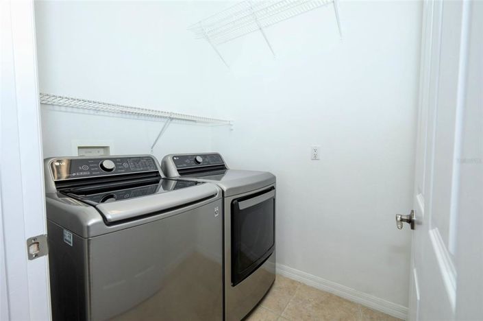 Image No.17-3 Bed Property for sale