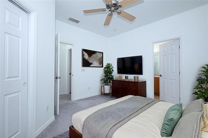 Image No.34-3 Bed Property for sale