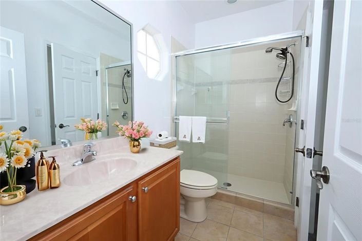 Image No.35-3 Bed Property for sale