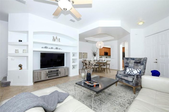 Image No.9-3 Bed Property for sale