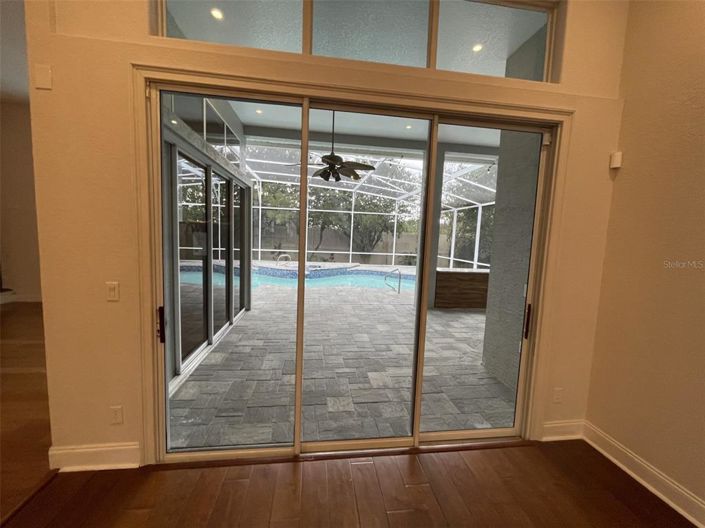 Image No.27-4 Bed Property for sale