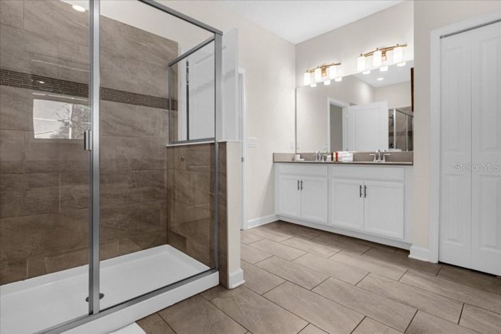 Image No.44-9 Bed Property for sale