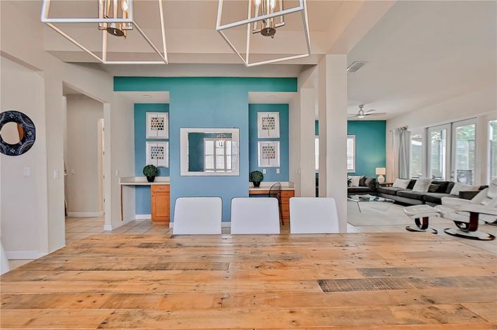 Image No.12-5 Bed Property for sale