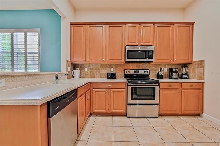 Image No.14-5 Bed Property for sale