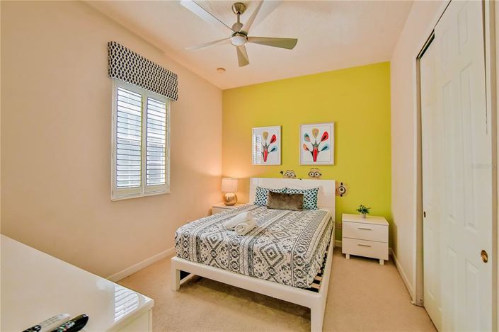 Image No.17-5 Bed Property for sale