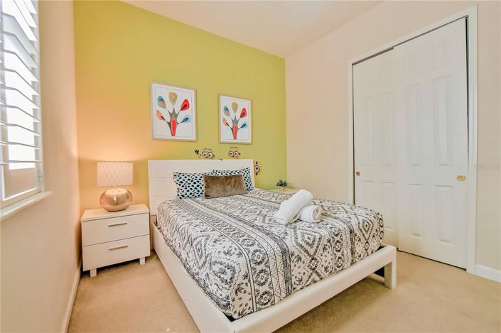 Image No.18-5 Bed Property for sale