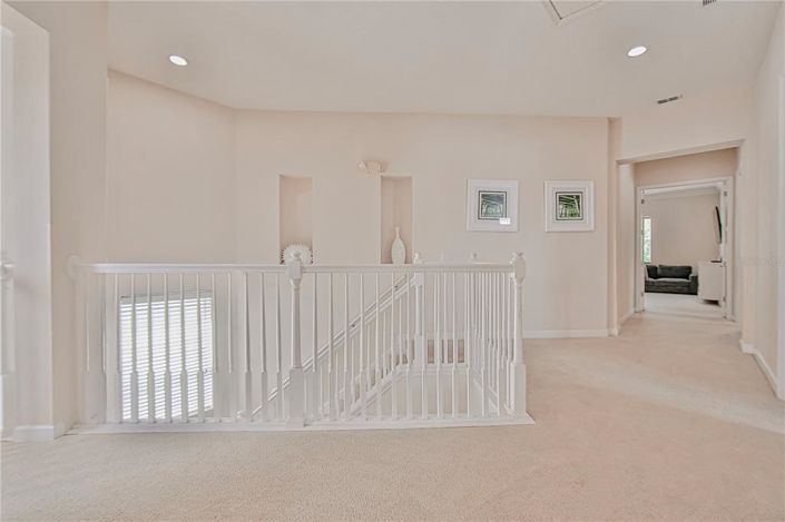 Image No.26-5 Bed Property for sale