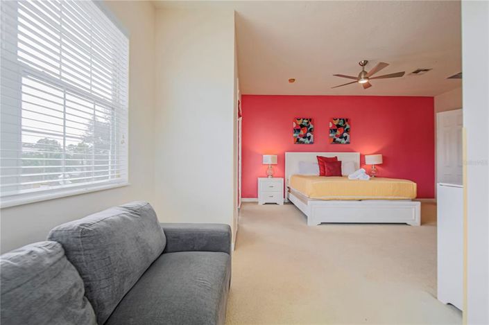 Image No.38-5 Bed Property for sale