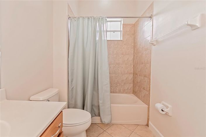 Image No.53-5 Bed Property for sale