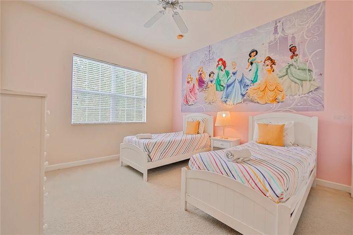 Image No.55-5 Bed Property for sale