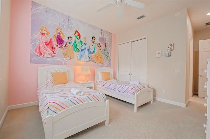 Image No.57-5 Bed Property for sale