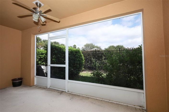 Image No.23-2 Bed Townhouse for sale