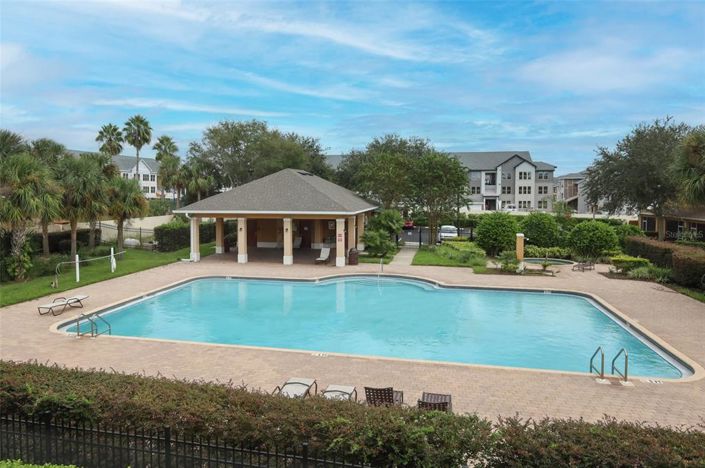 Image No.60-2 Bed Townhouse for sale