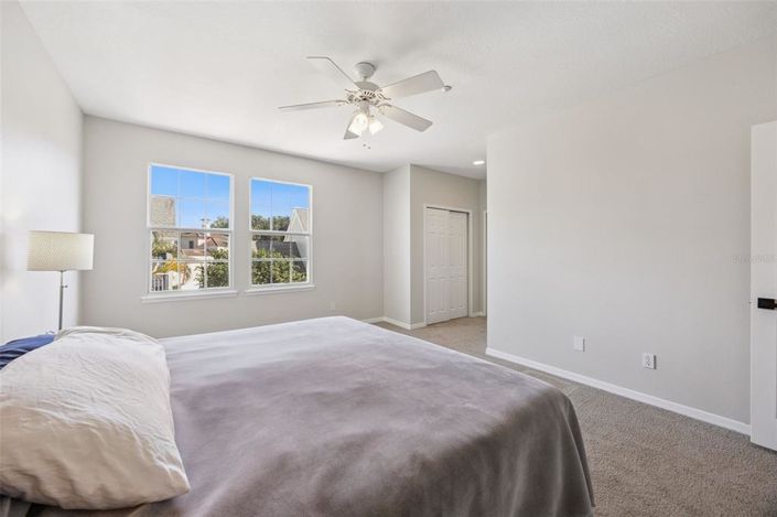 Image No.25-3 Bed Townhouse for sale