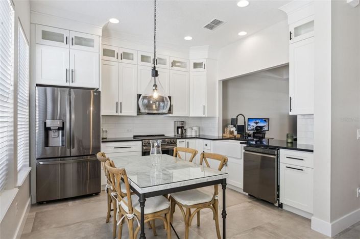 Image No.5-3 Bed Townhouse for sale