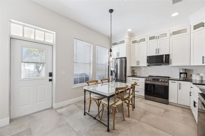 Image No.7-3 Bed Townhouse for sale