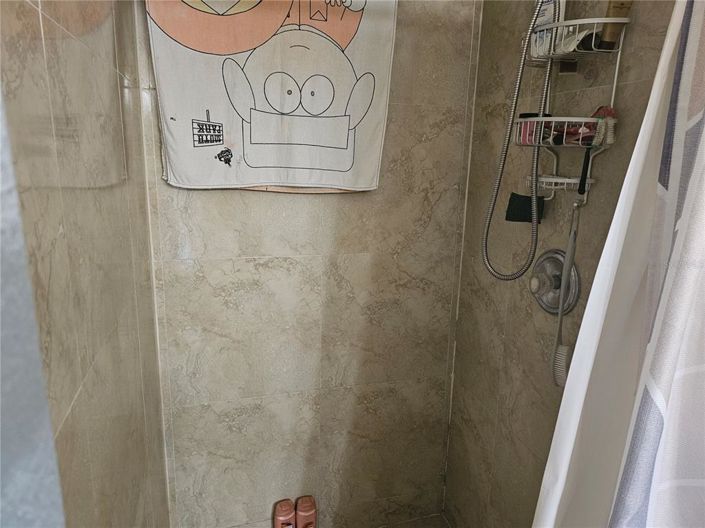 Image No.20-3 Bed Property for sale