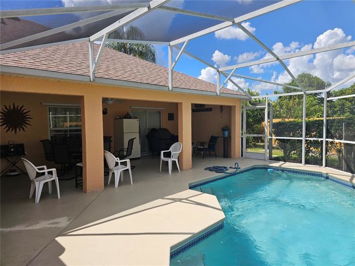 Image No.34-3 Bed Property for sale