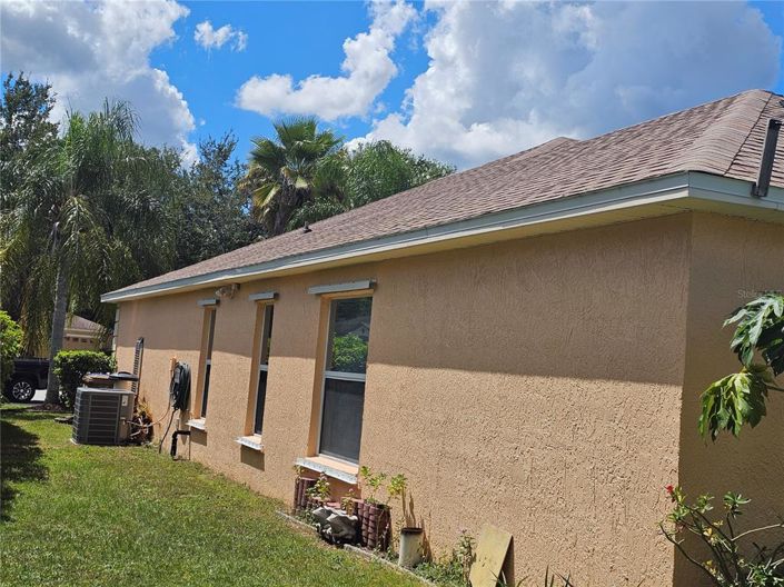 Image No.40-3 Bed Property for sale