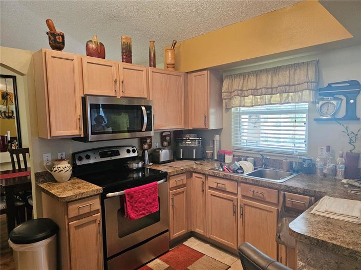 Image No.8-3 Bed Property for sale