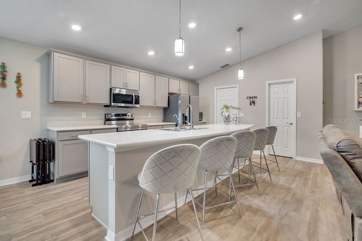 Image No.7-4 Bed Property for sale