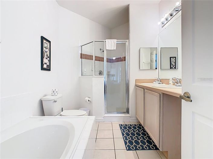 Image No.24-4 Bed Property for sale