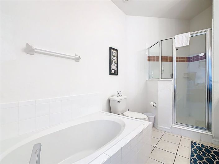 Image No.26-4 Bed Property for sale