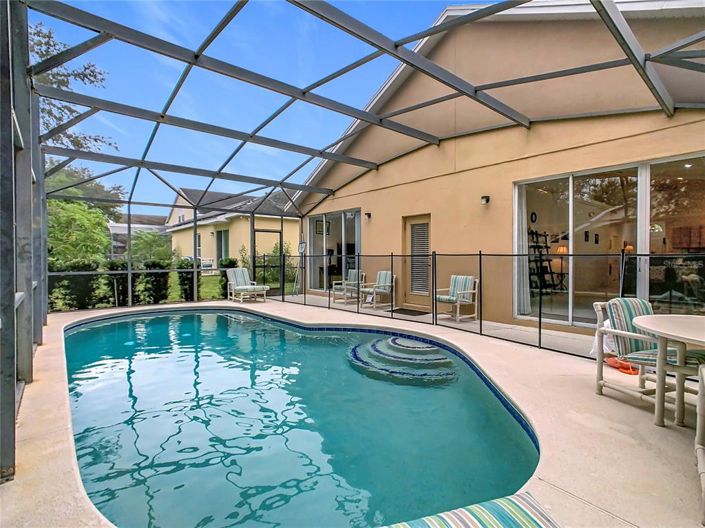 Image No.4-4 Bed Property for sale