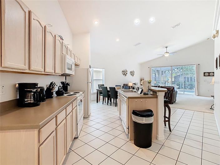 Image No.8-4 Bed Property for sale