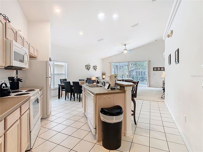 Image No.9-4 Bed Property for sale