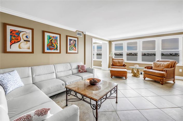 Image No.19-2 Bed Property for sale