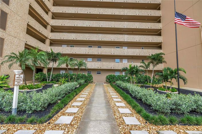 Image No.2-2 Bed Property for sale