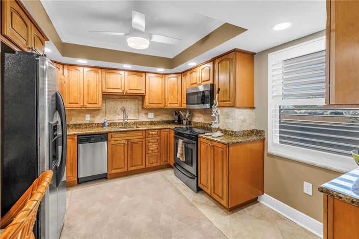 Image No.24-2 Bed Property for sale