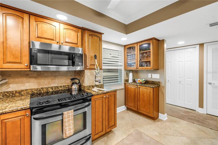 Image No.25-2 Bed Property for sale