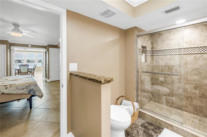 Image No.33-2 Bed Property for sale