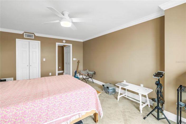 Image No.37-2 Bed Property for sale