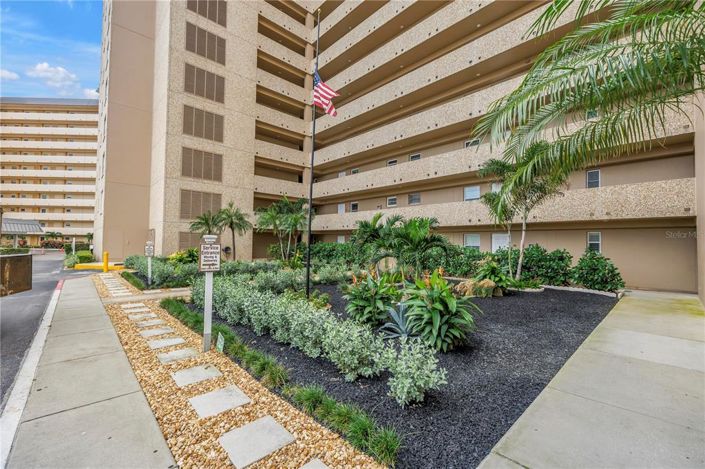 Image No.4-2 Bed Property for sale