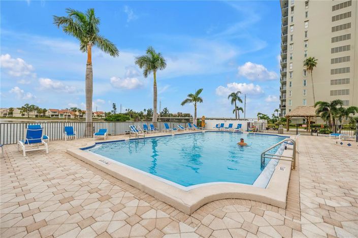 Image No.52-2 Bed Property for sale