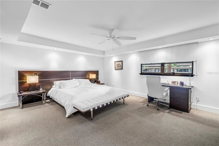 Image No.24-2 Bed Property for sale