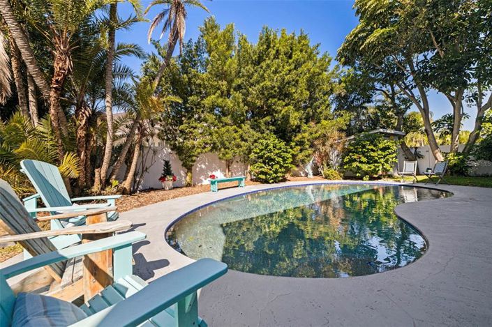 Image No.1-3 Bed Property for sale