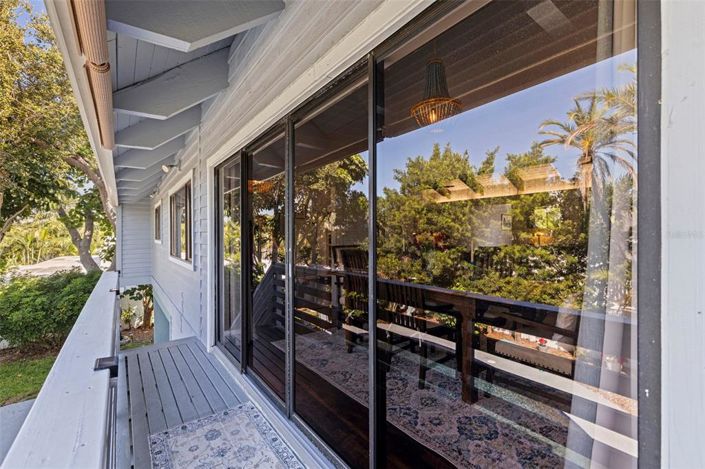 Image No.12-3 Bed Property for sale