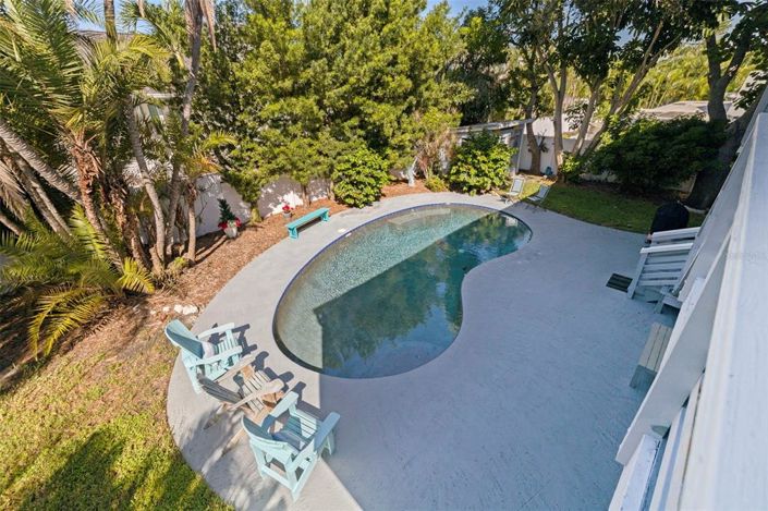 Image No.13-3 Bed Property for sale