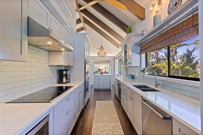 Image No.16-3 Bed Property for sale