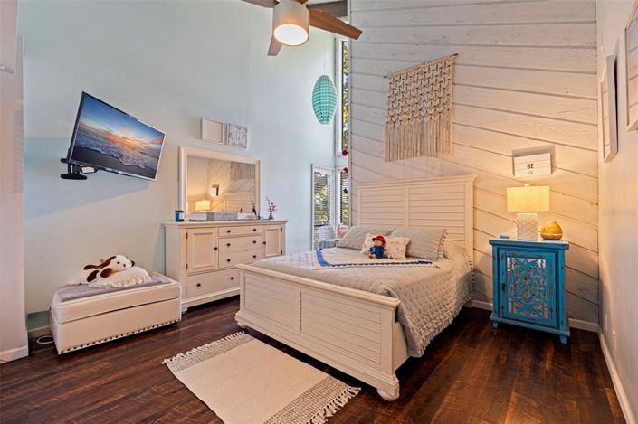 Image No.25-3 Bed Property for sale