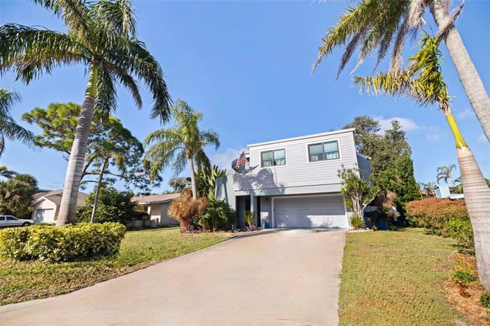 Image No.37-3 Bed Property for sale