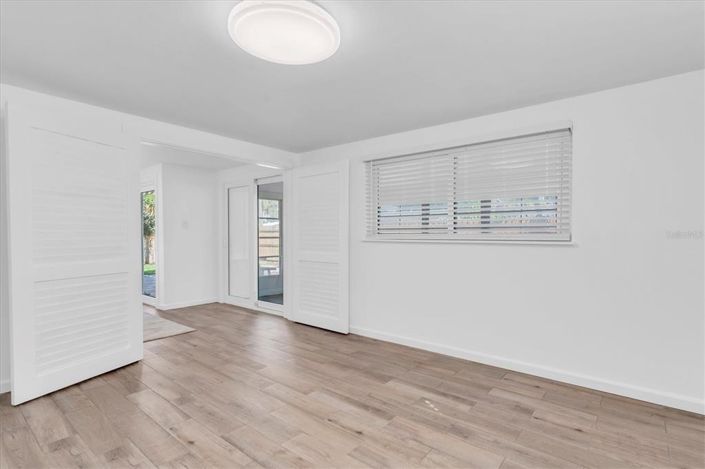 Image No.23-3 Bed Property for sale